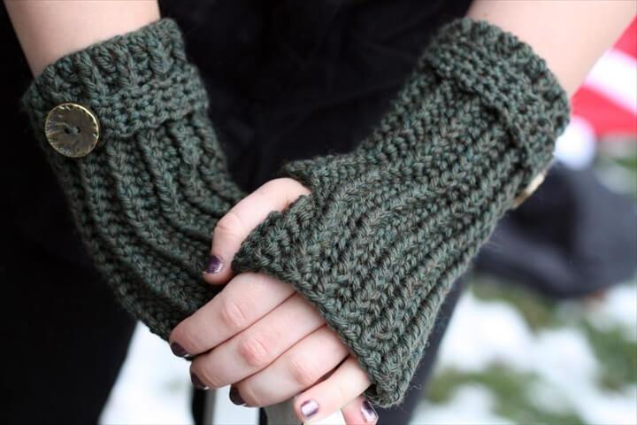 Textured Fingerless Mitts or Gloves