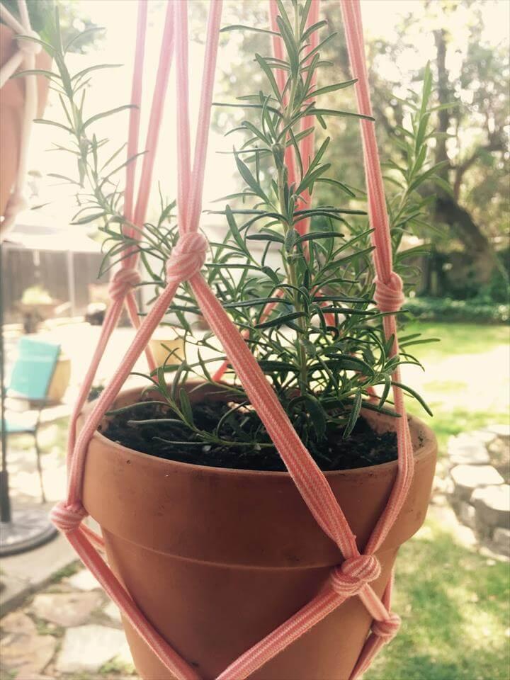 diy macrame, diy macrame plant hanger, diy plant hanger, diy herb hanger,