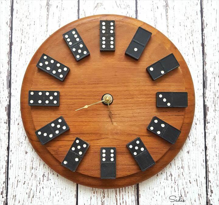 Domino Clock