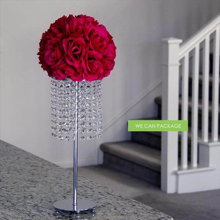 DIY Kissing Ball Centerpiece