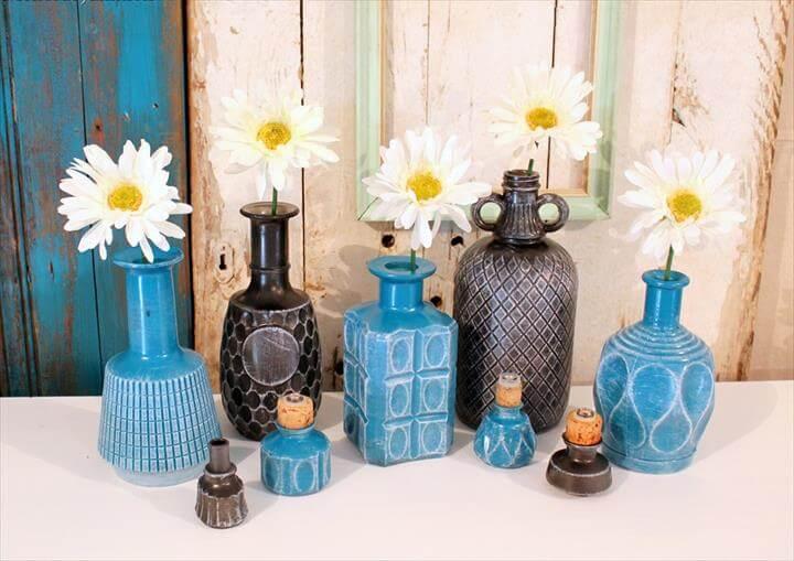 DIY-Spray Paint Glass Decanters For Home Decor