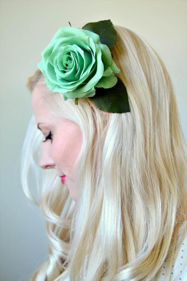 green flower hair clip