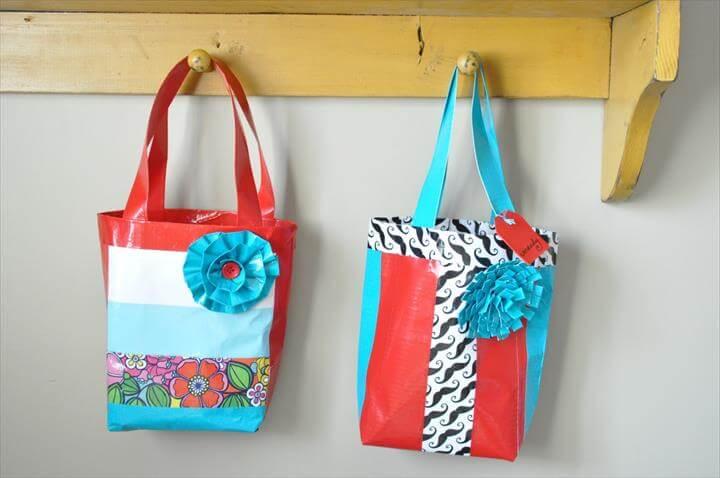 DUCK TAPE BAG TUTORIAL {GIRLS CAMP CRAFT}