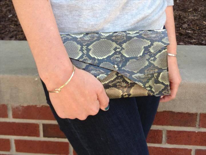 DIY Duct Tape Clutch