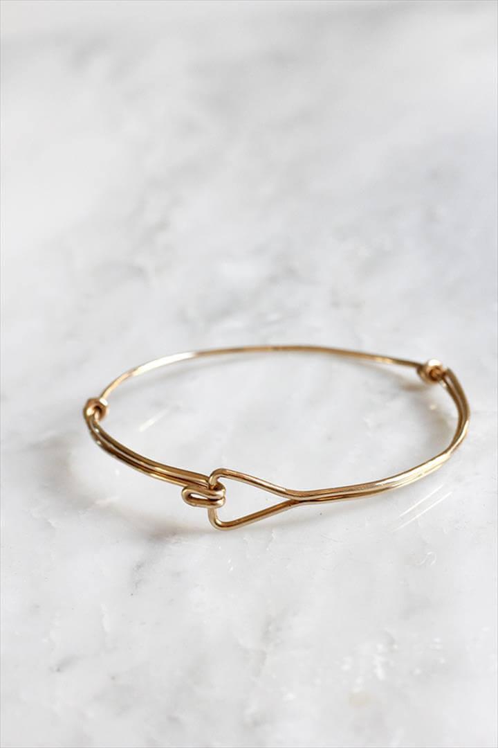 diy triangle wire bracelet