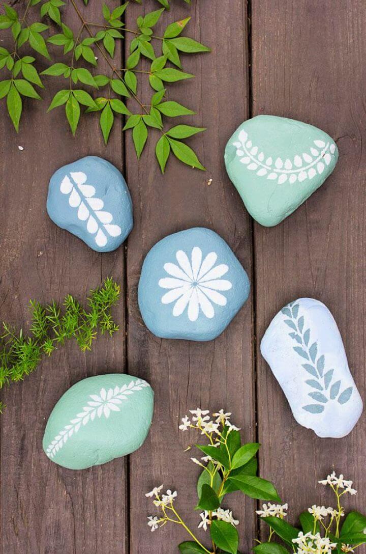 painted stoned, rock garden idea, diy crafts, diy projects