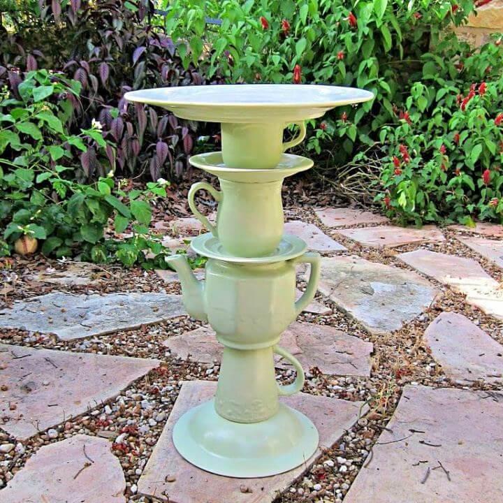 teapot bird bath, diy bath, bird bath, garden decor