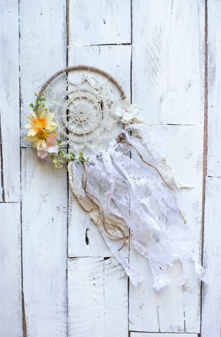 Crochet Dreamy Dreamcatcher Pattern