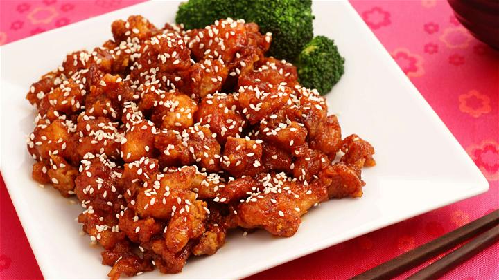 Chinese Sesame Chicken With Garlic and Chili Paste