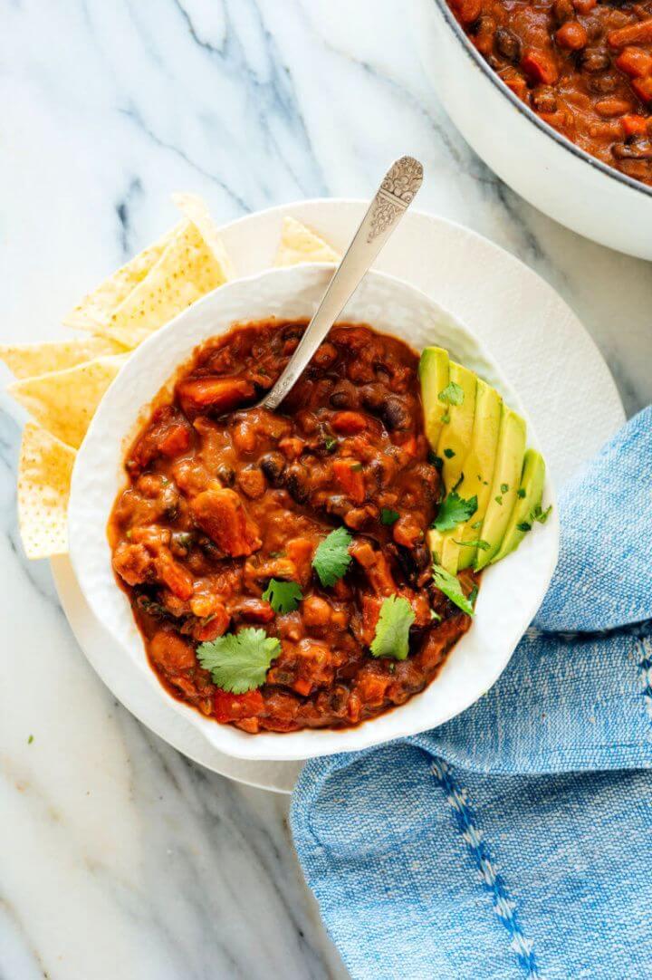 Cute DIY Homemade Vegetarian Chili