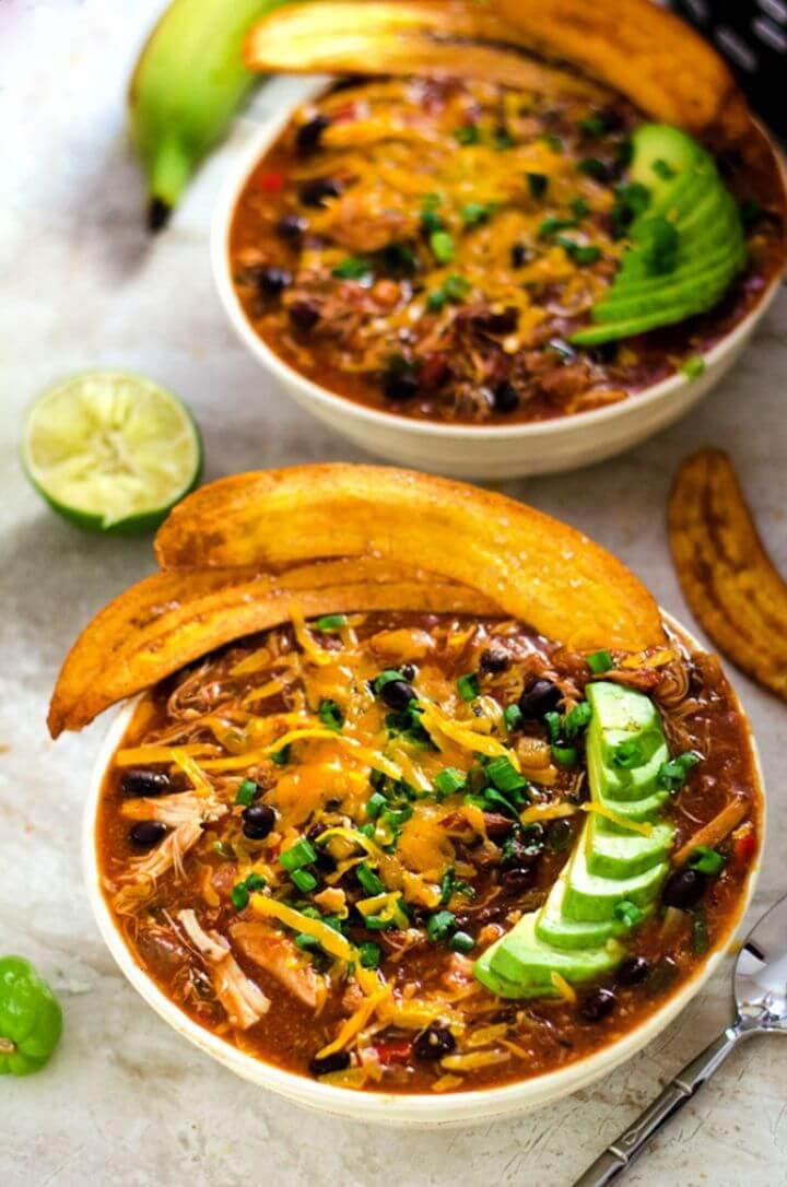 DIY Slow Cooker Jamaican Jerk Chicken Chili With Chips