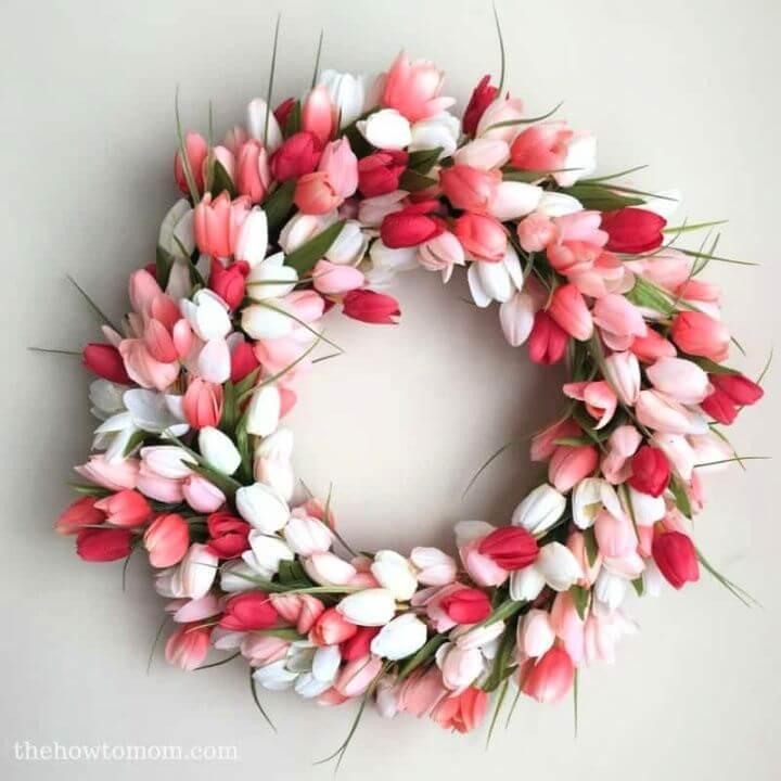 Gorgeous And Easy DIY Tulip Wreath