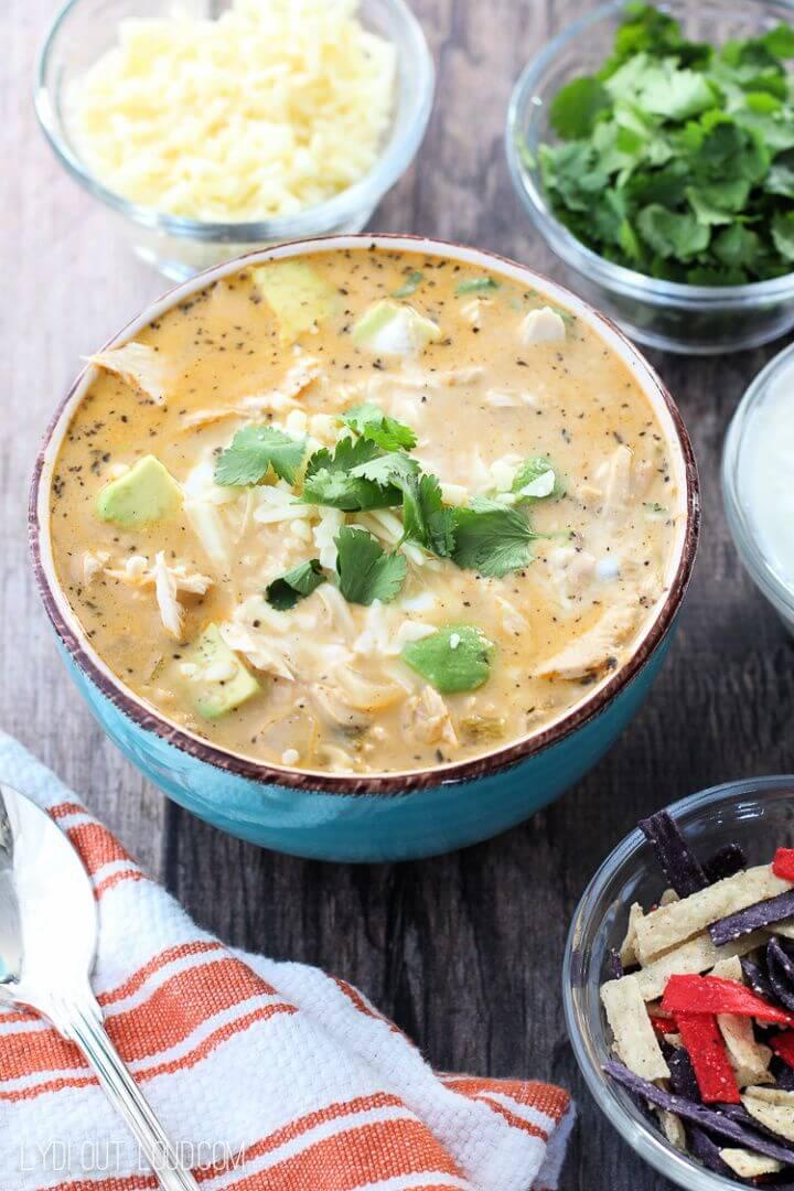 Make Your Own DIY Queso White Chicken Chili