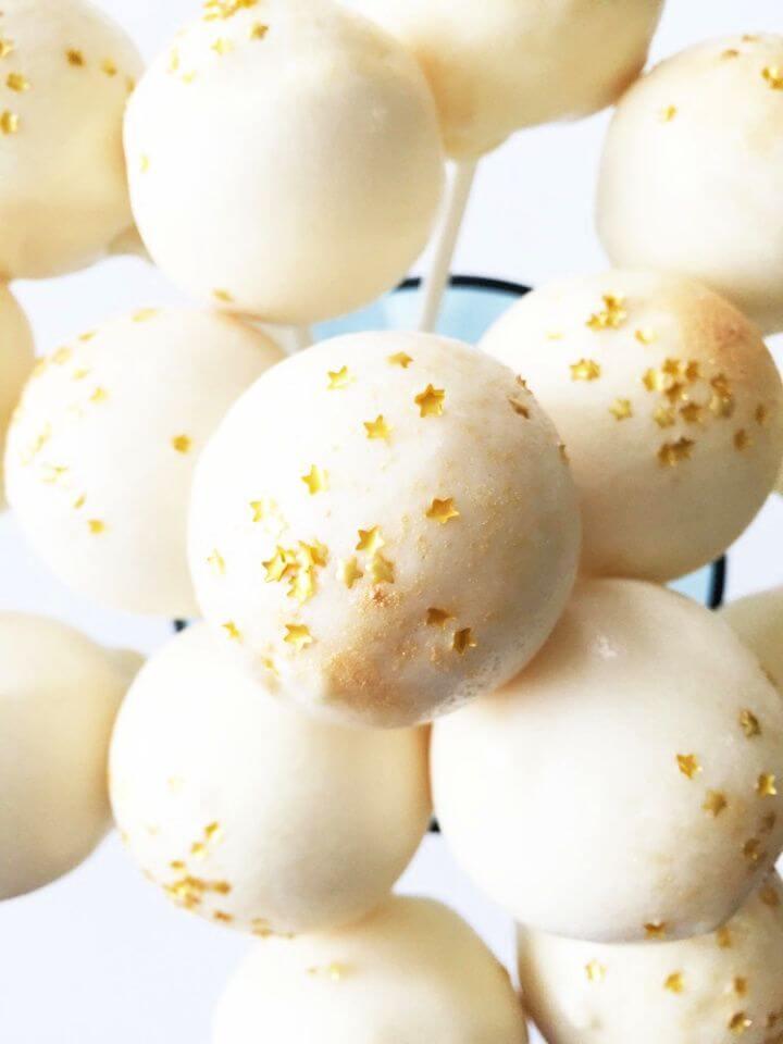 Make Your Own DIY Skinny Vanilla Cake Pops