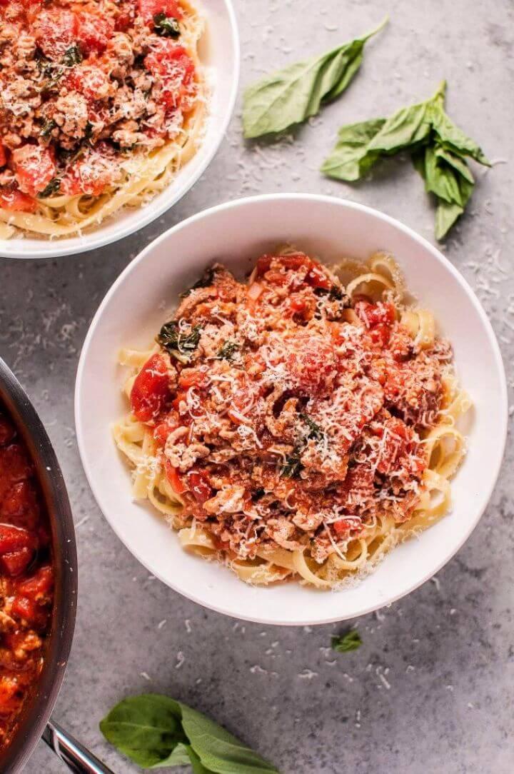 Easy DIY 20 Minute Turkey Bolognese 2