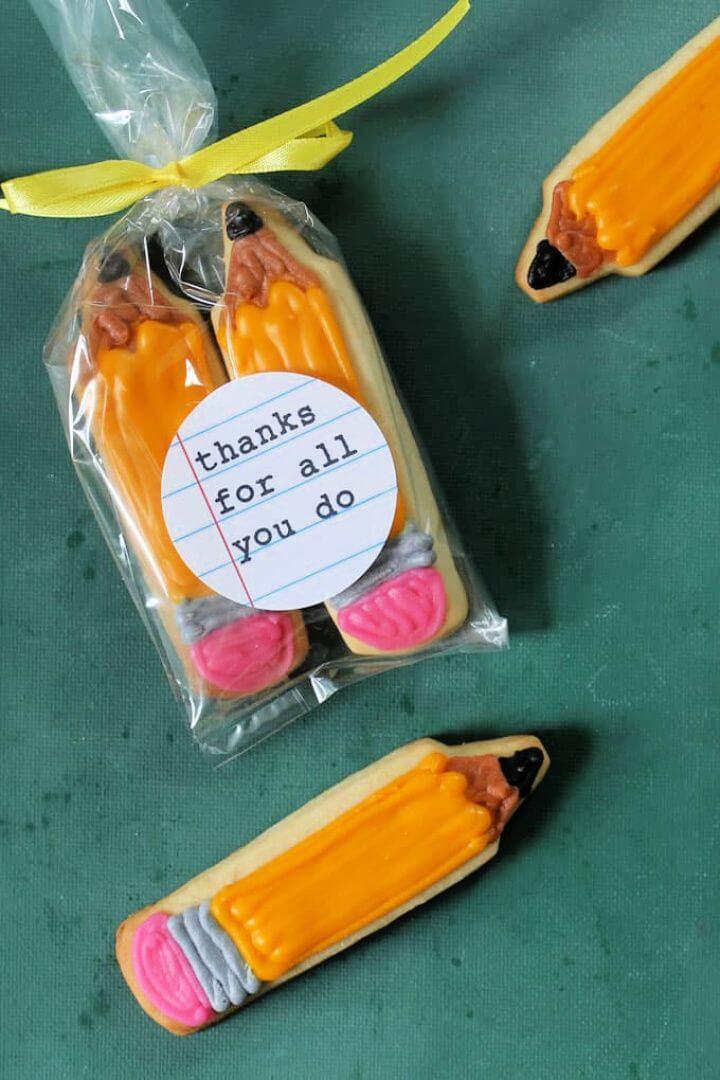 How To Create A DIY Pencil Cookies