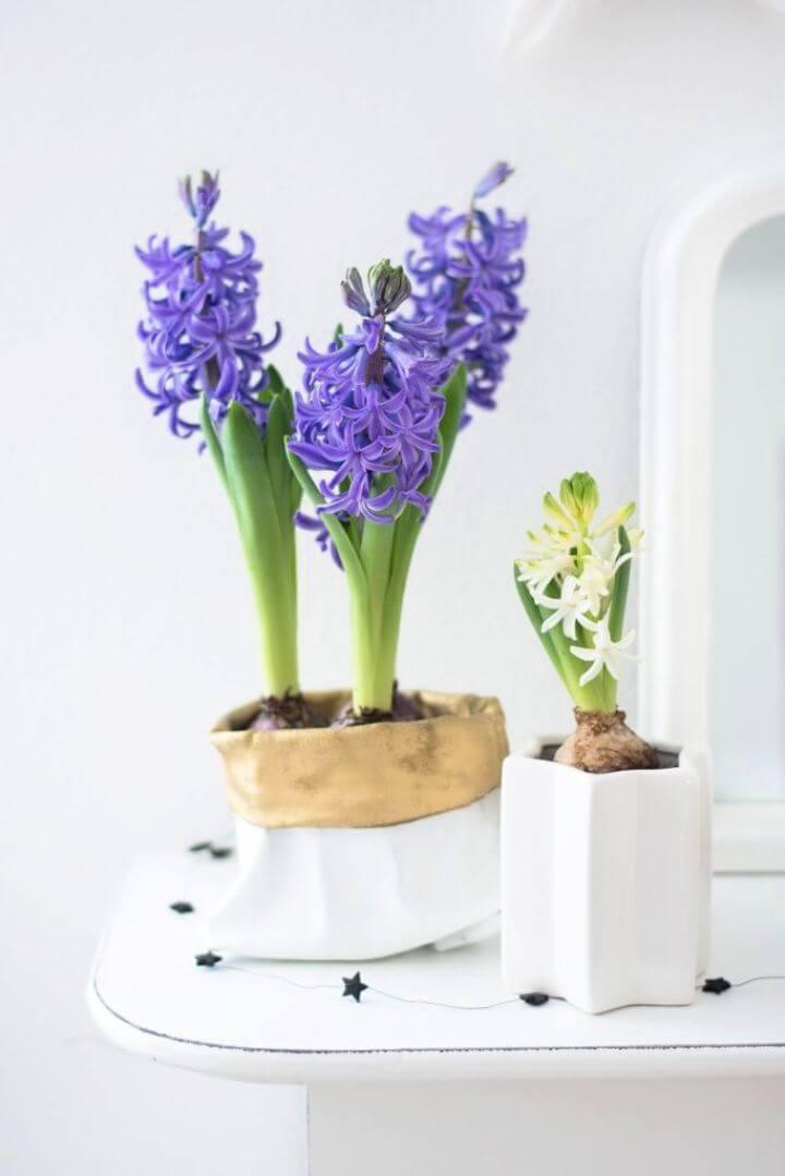 How To Make A DIY Planter From Old Jeans