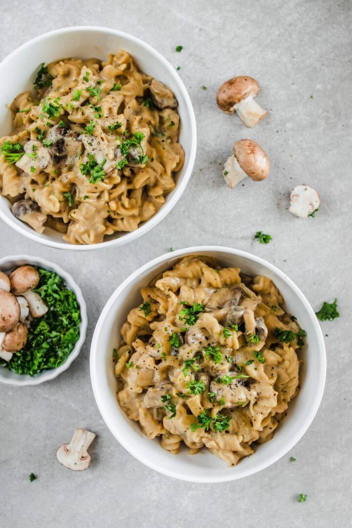 One Pot Vegan Mushroom Stroganoff