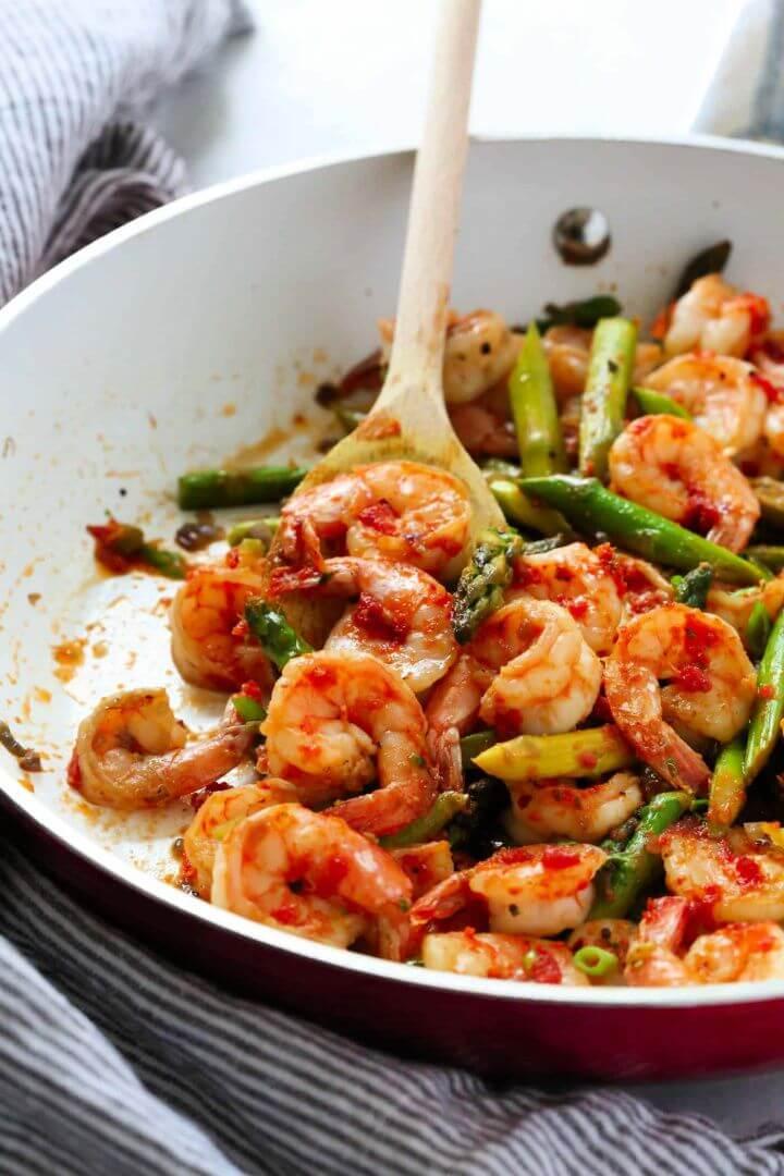 Sun Dried Tomato Pesto Shrimp Asparagus Skillet