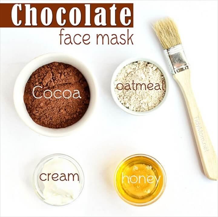 DIY Chocolate Oatmeal Face Mask