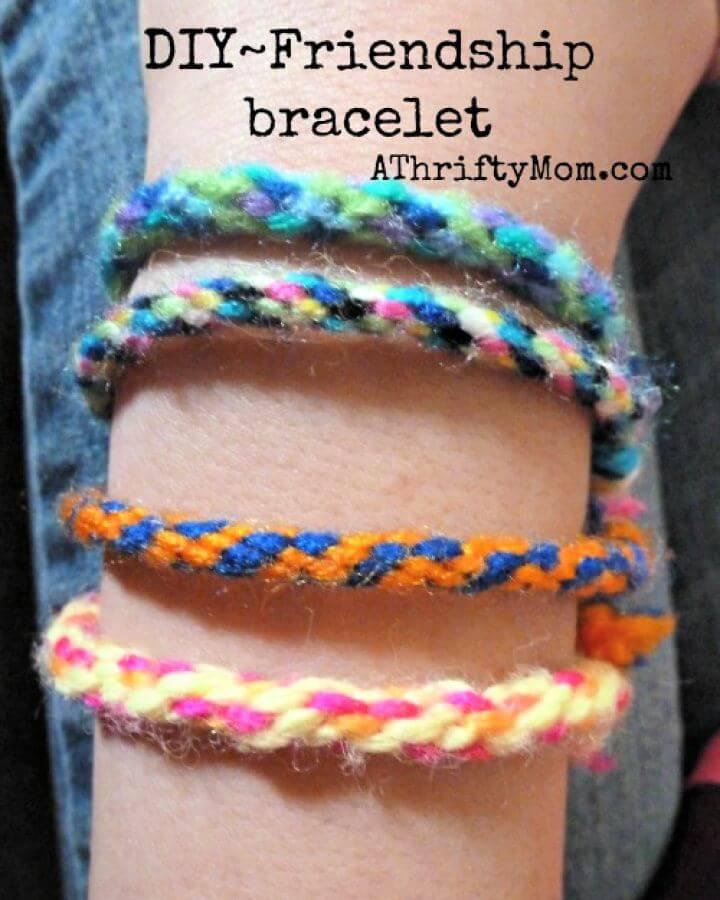 Friendship Bracelet Easy DIY Summer Craft for Kids