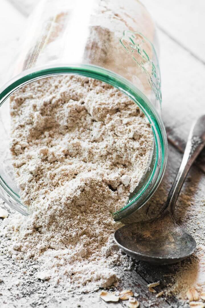 How To Make DIY Oat Flour