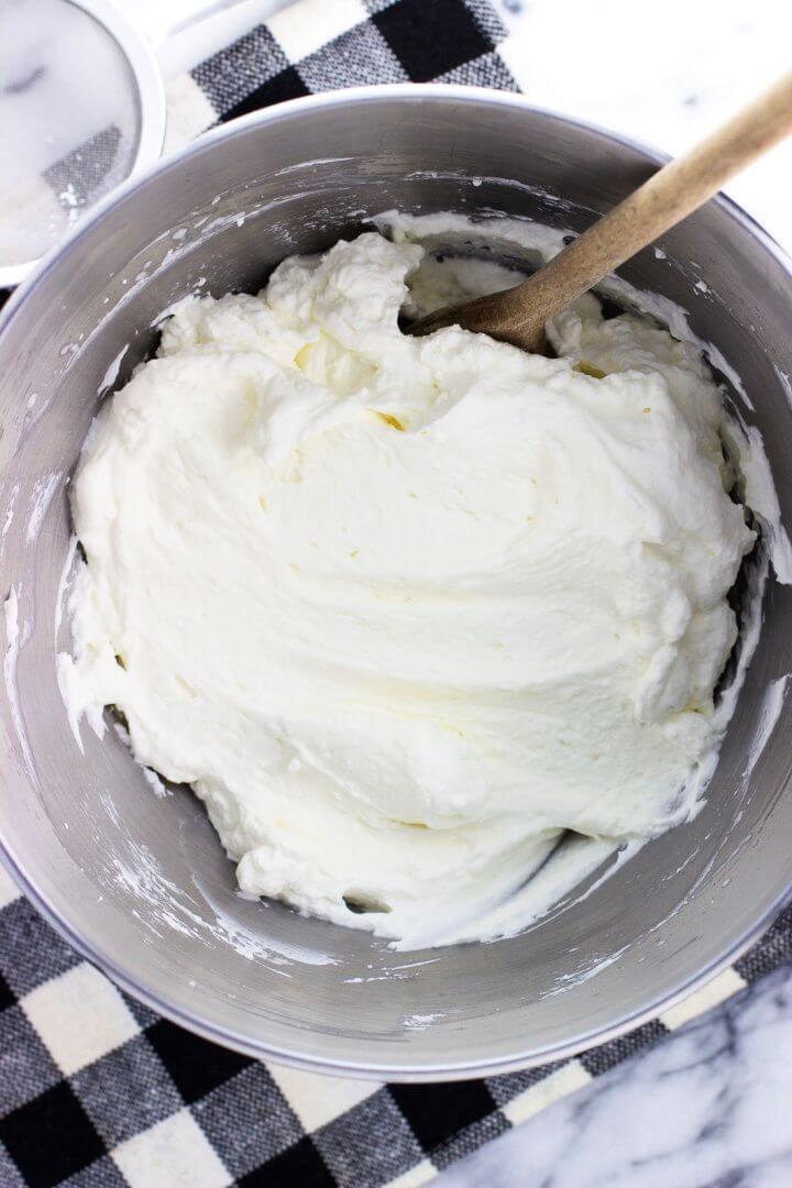 How to Make Stabilized Whipped Cream