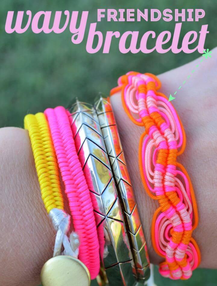 Make A DIY Wavy Friendship Bracelet