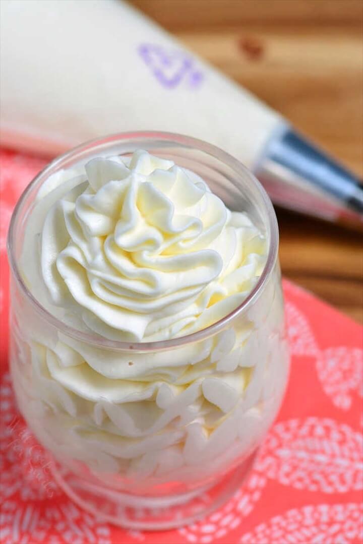 Whipped Cream Cheese Frosting 1