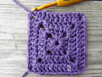 How to Crochet a Solid Granny Square
