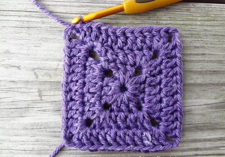 How to Crochet a Solid Granny Square