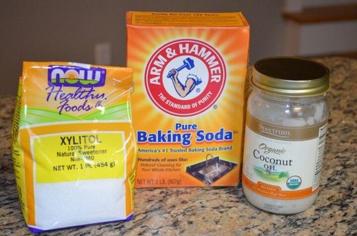 DIY Homemade Teeth Whitening