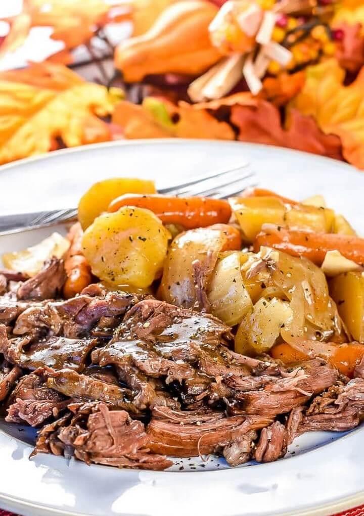 Easy Crockpot Chuck Roast