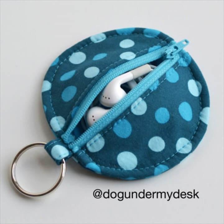 Circle Zip Earbud Pouch Tutorial