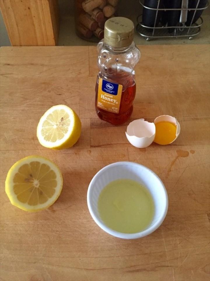 Egg White Lemon Juice Honey Facial Mask for Acne Scars