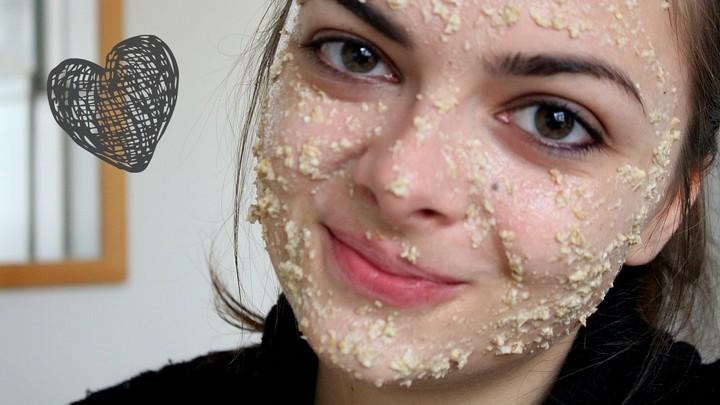 DIY Anti Inflammatory Oatmeal Face Mask