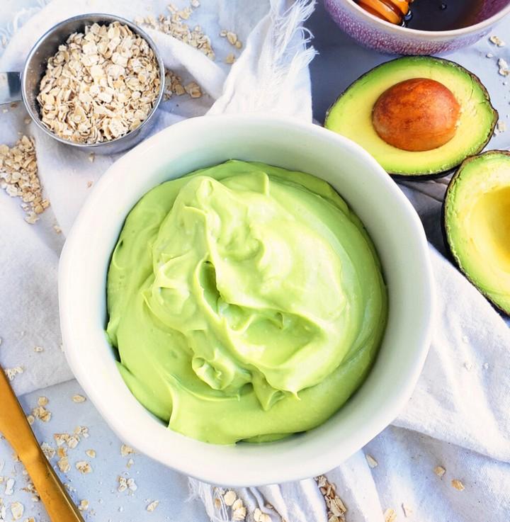 DIY Hydrating Avocado Face Mask Idea