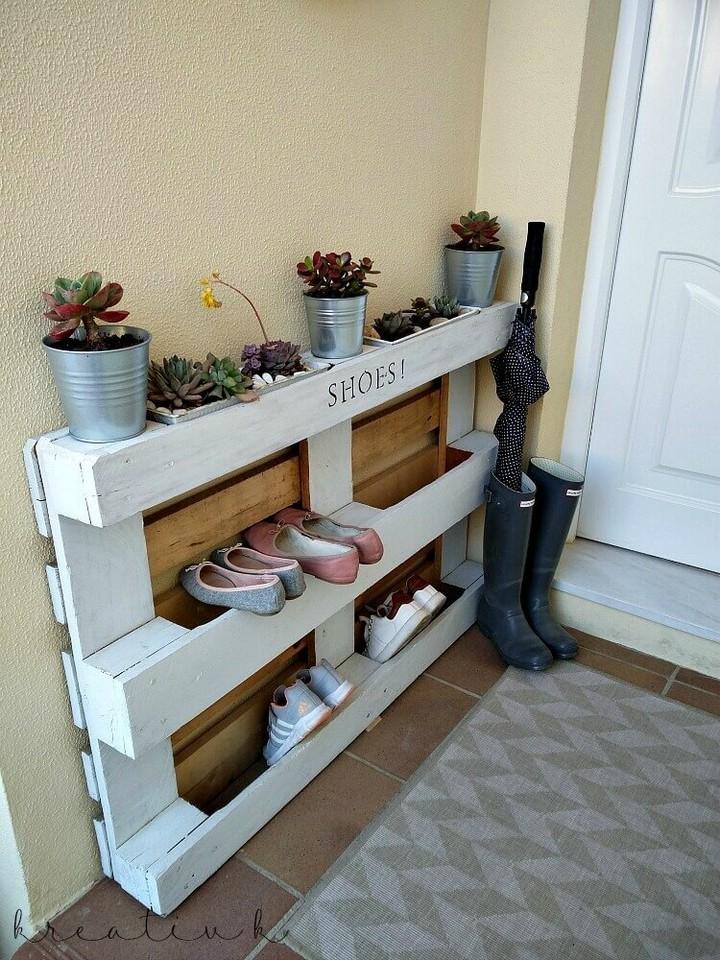 DIY Pallet Shoe Rack with Planters