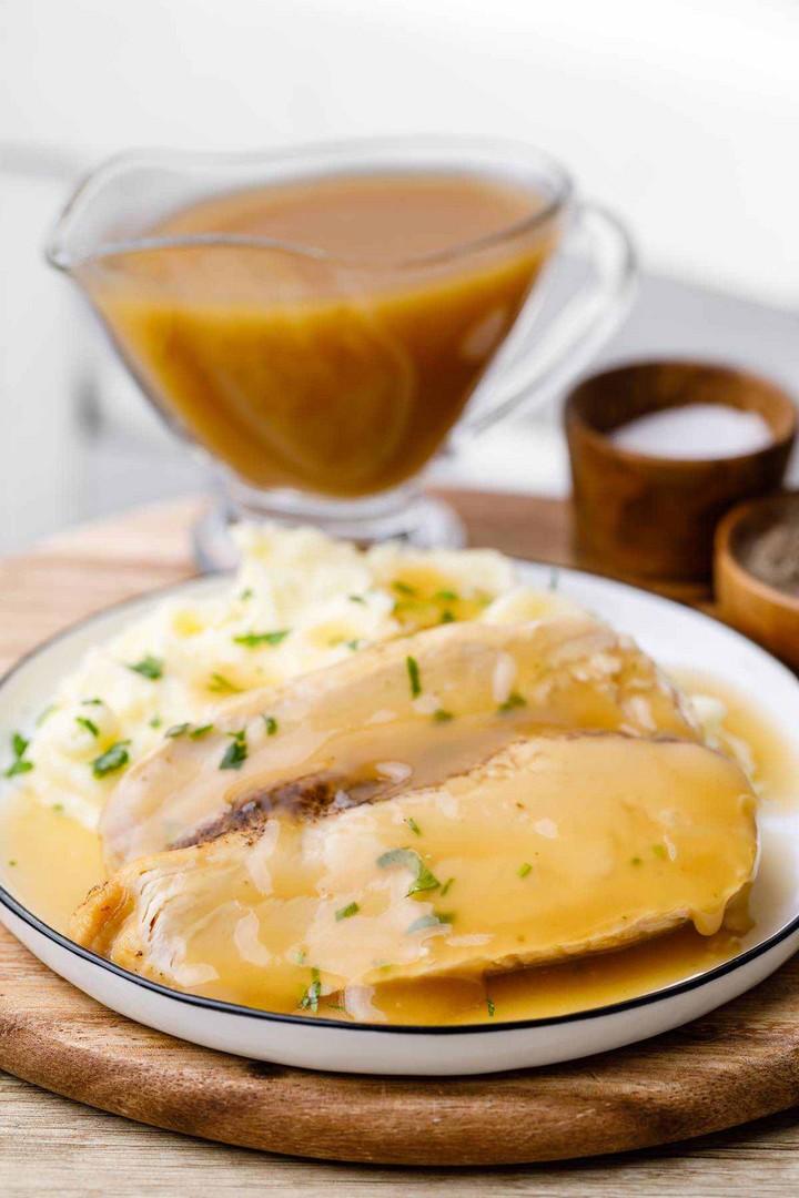 Easy Keto Gravy That Works for Any Meal 1