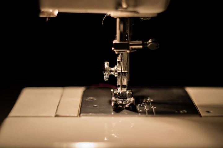 Things You Must Know To Buy a Sewing Machine for Beginners