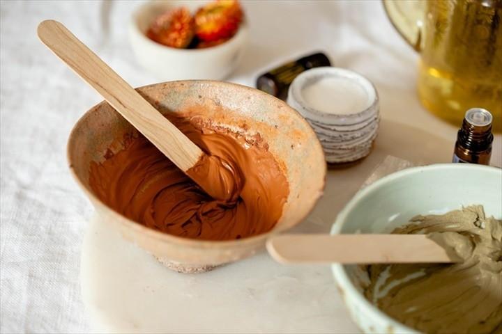 Homemade Face Mask For Acne Red And Green Clay