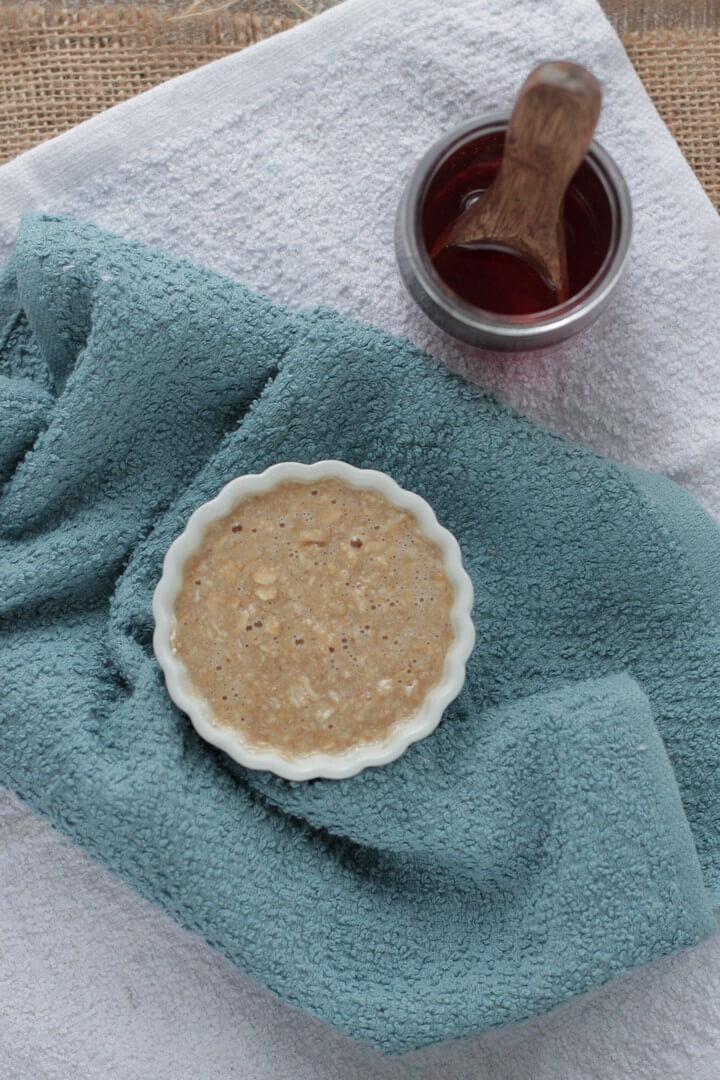 Homemade Honey Oatmeal Acne Mask