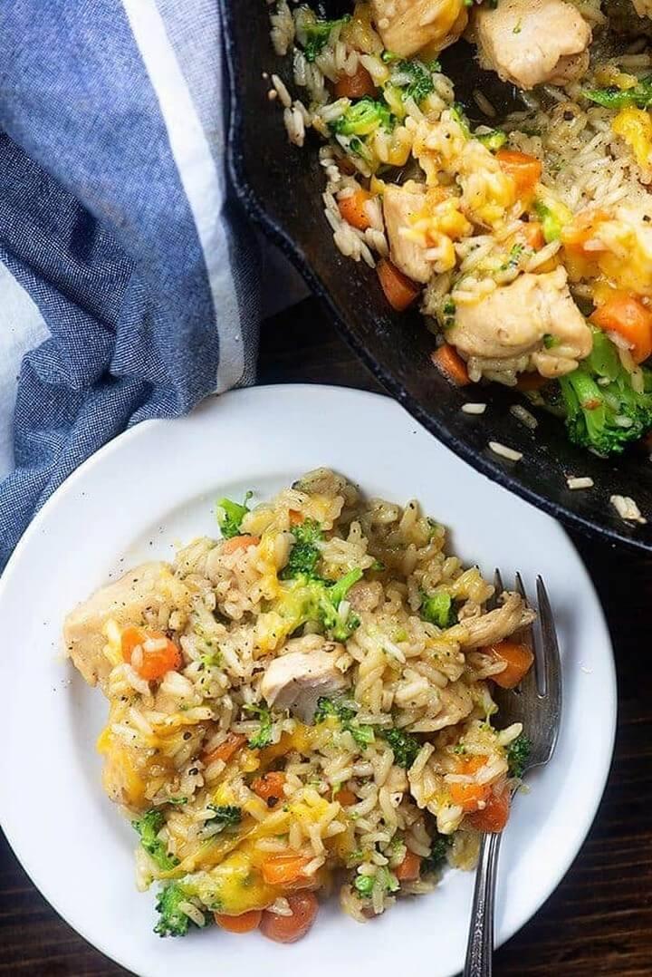 One Skillet Cheesy Chicken and Rice with Broccoli