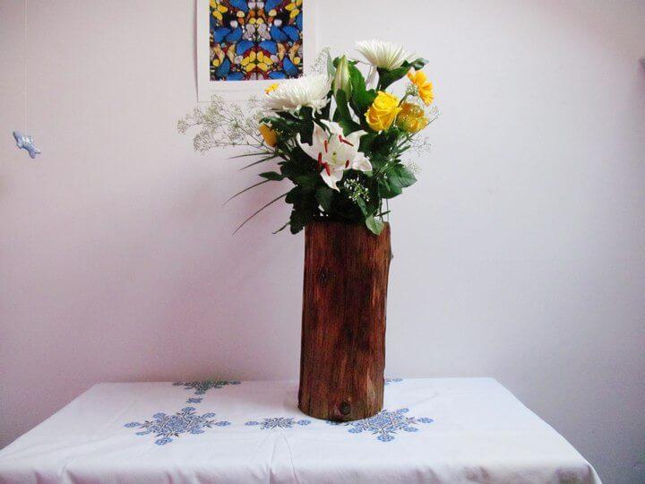 DIY Tree Stump Vase