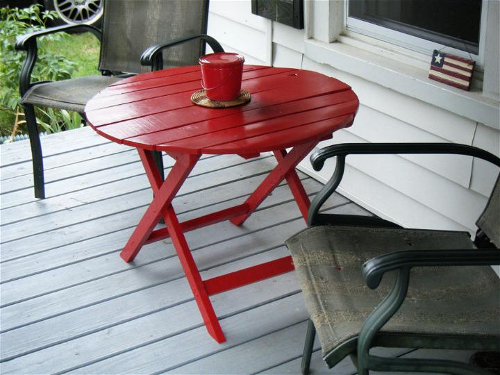 Adirondack Side Table Using Pallet Wood