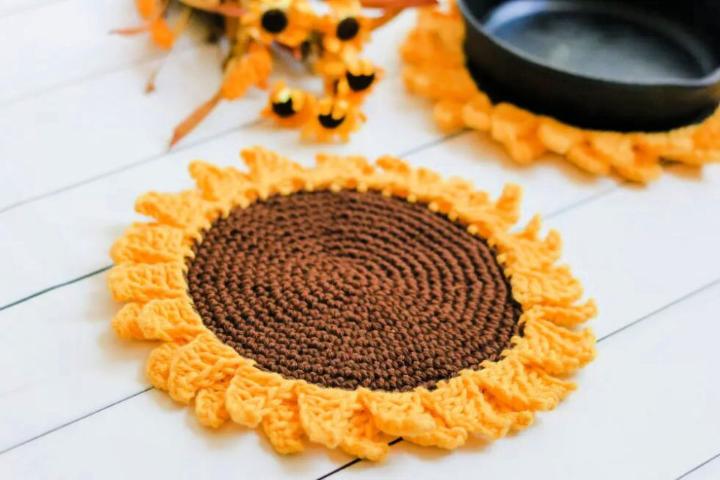Crochet Sunflower Pot Holder Pattern