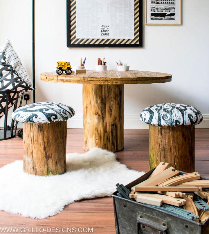 Kids Tree Trunk Table with Toadstools