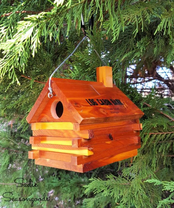 Log Cabin Bank Birdhouse