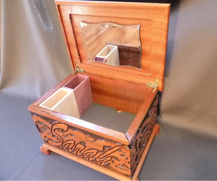 Sapele Wood Makeup Box