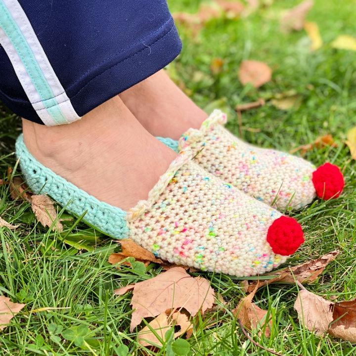 Free Crochet Cupcake Slippers Pattern